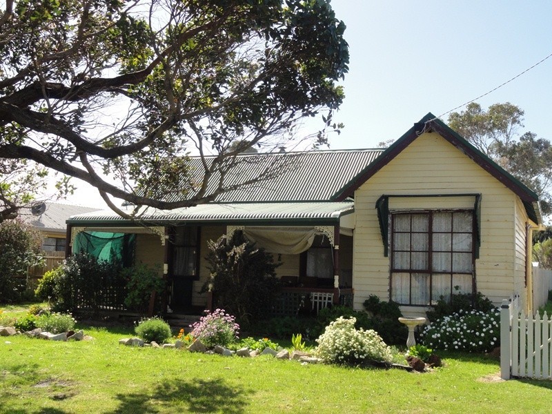 3 Stratton Street, Port Welshpool VIC 3965