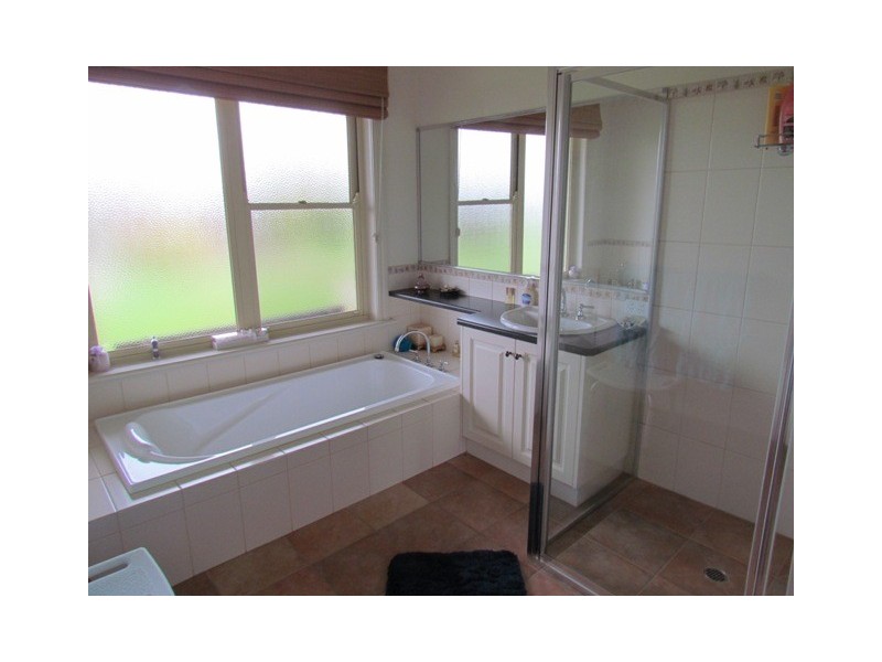 330 Stuhrs Road, Darnum VIC 3822