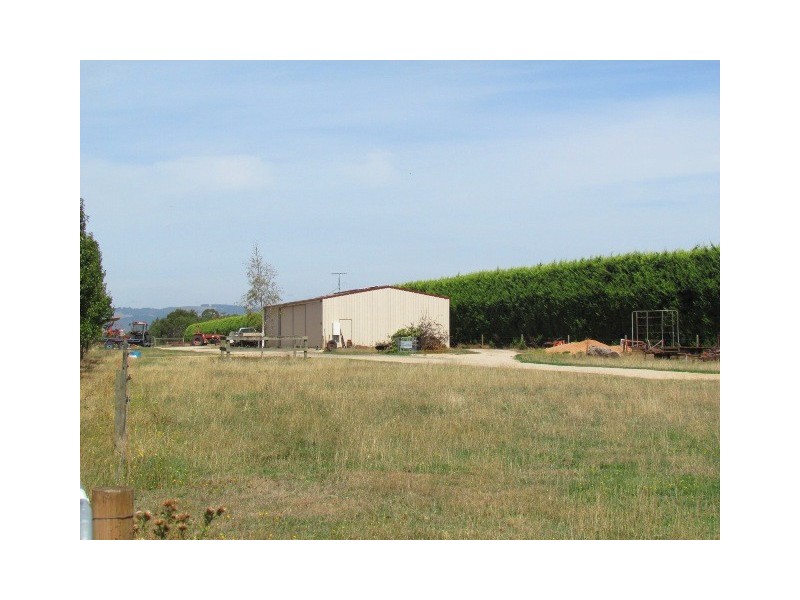 330 Stuhrs Road, Darnum VIC 3822