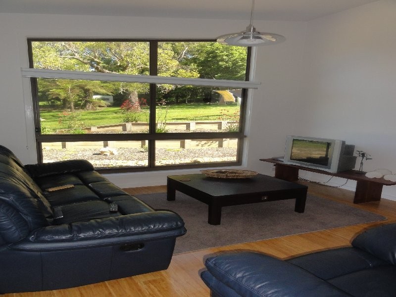 2 Hobsons Road, Foster VIC 3960