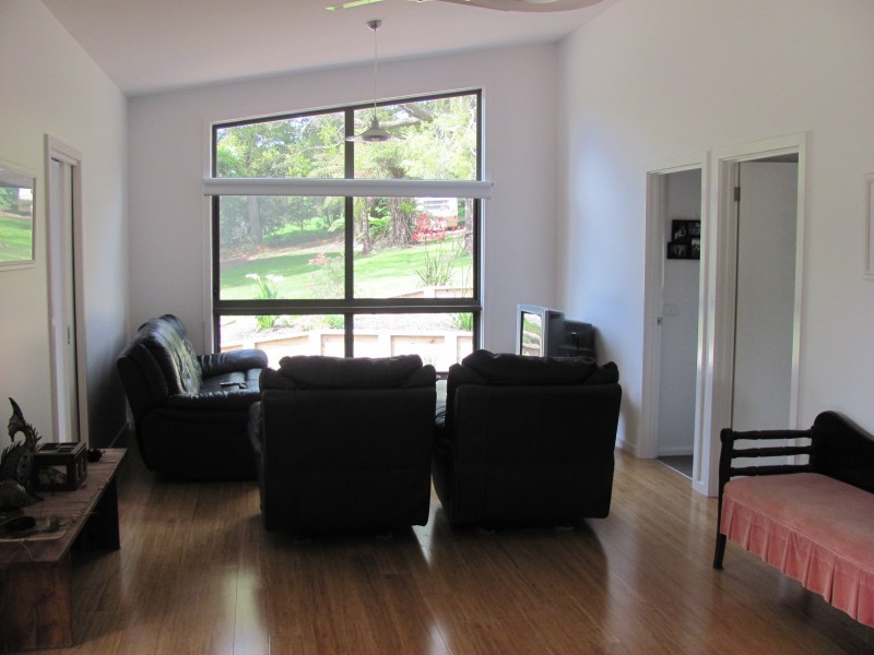 2 Hobsons Road, Foster VIC 3960