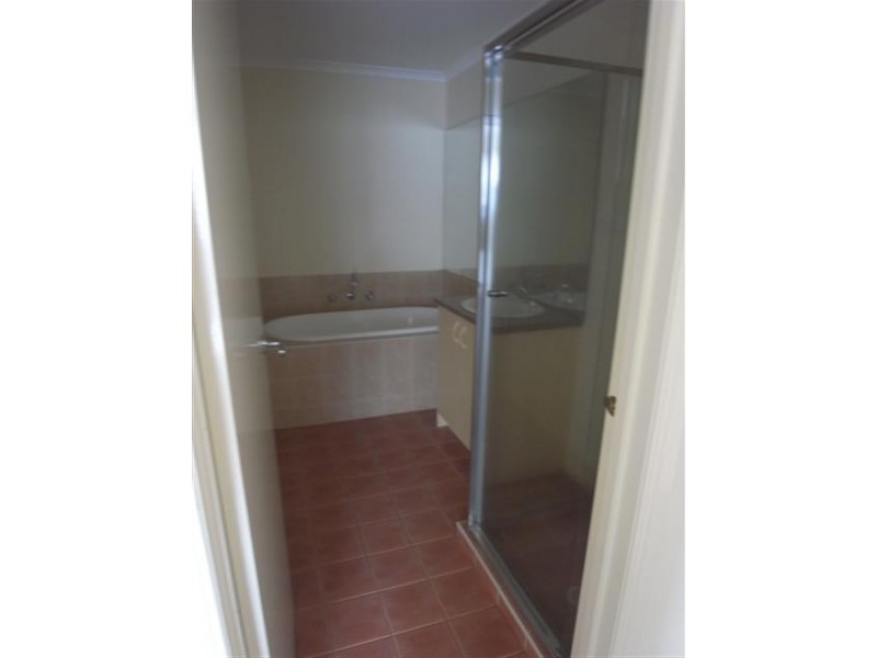 1 Baw Baw Drive, Warragul VIC 3820