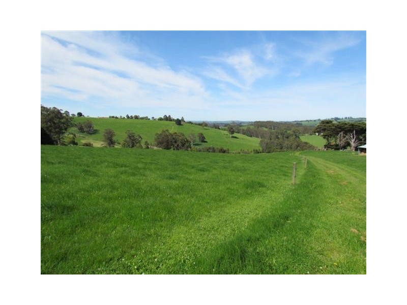 2083 Main Neerim Road, Neerim South VIC 3831