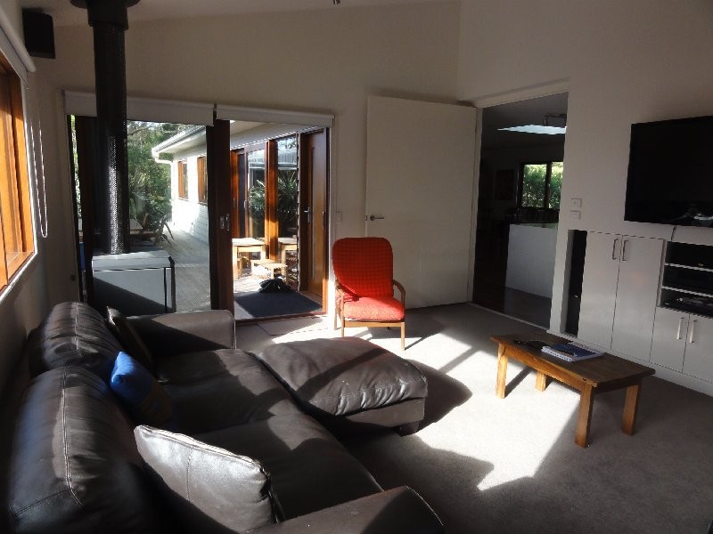 4 Fir Crt, Sandy Point VIC 3959