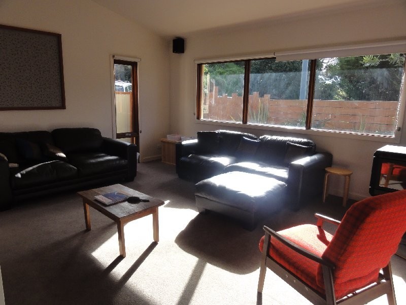 4 Fir Crt, Sandy Point VIC 3959