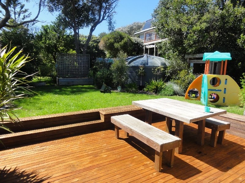 4 Fir Crt, Sandy Point VIC 3959