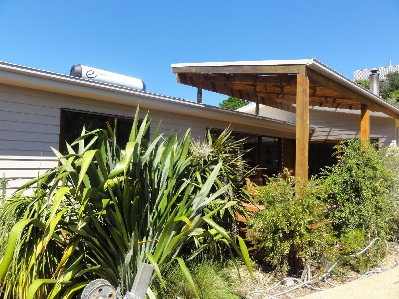 4 Fir Crt, Sandy Point VIC 3959