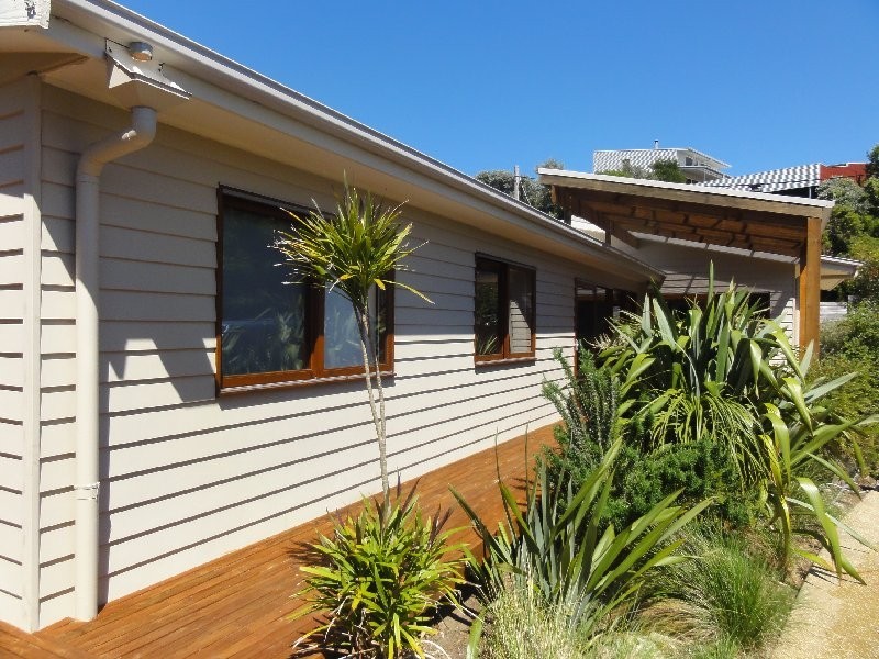 4 Fir Crt, Sandy Point VIC 3959