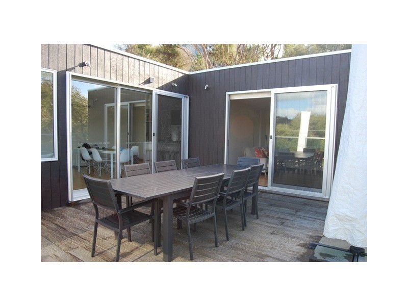 23 Acacia St, Sandy Point VIC 3959