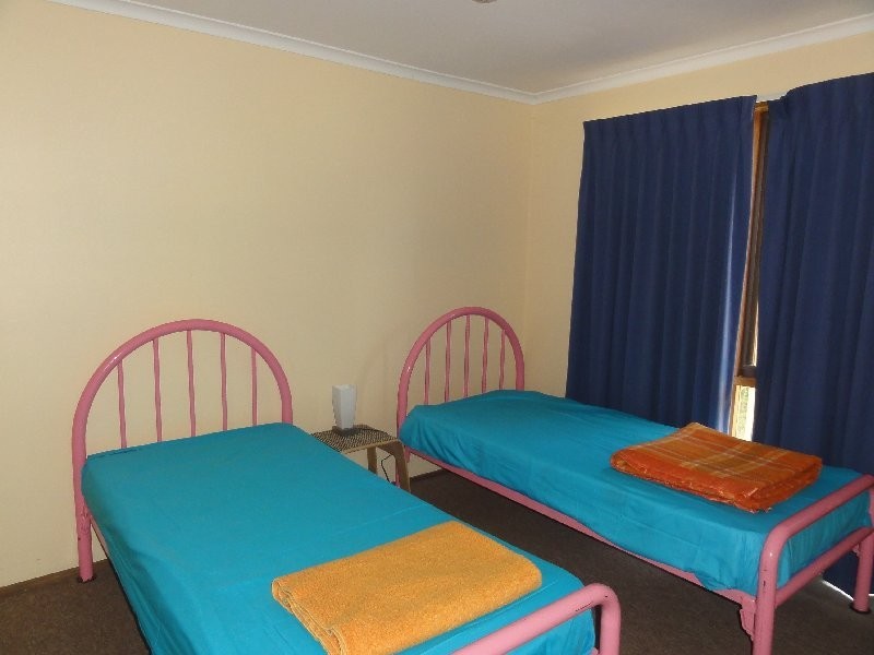 7 Fifth Avenue, Sandy Point VIC 3959