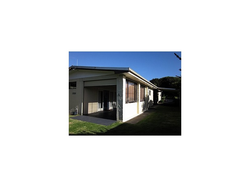 20 Beach Pde, Sandy Point VIC 3959