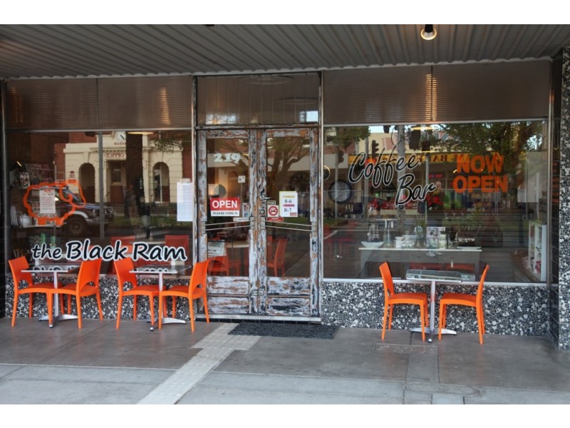219 Commercial Rd, Yarram VIC 3971