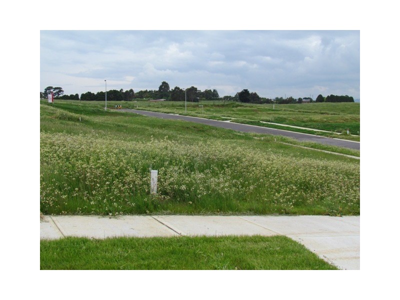 Thatch Court, Warragul VIC 3820