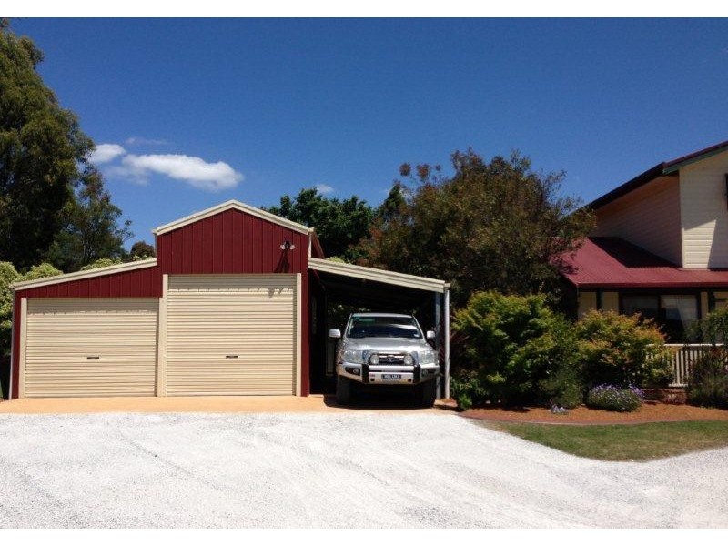 9 Myers Road, Drouin VIC 3818