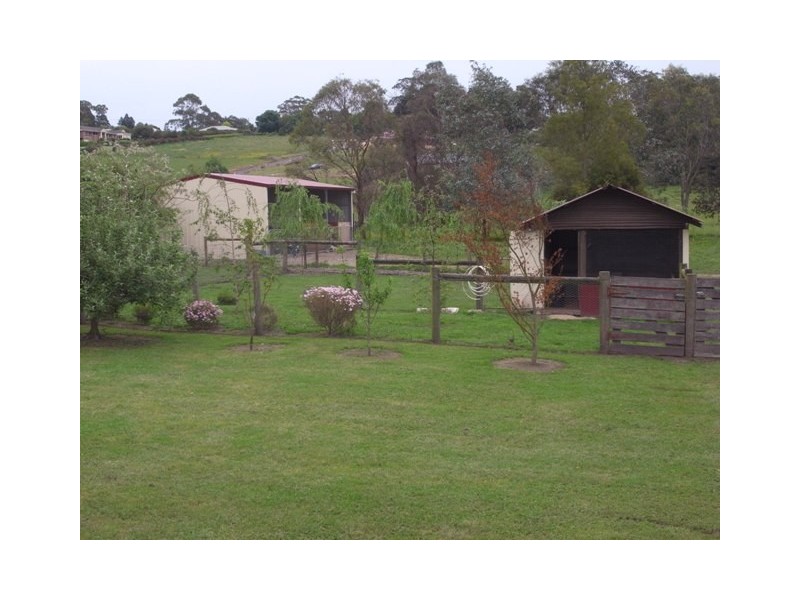 9 Myers Road, Drouin VIC 3818