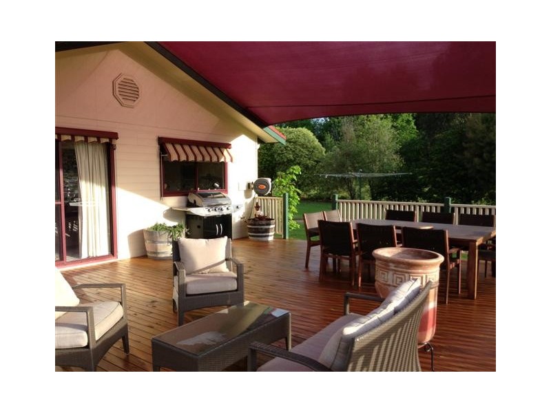 9 Myers Road, Drouin VIC 3818