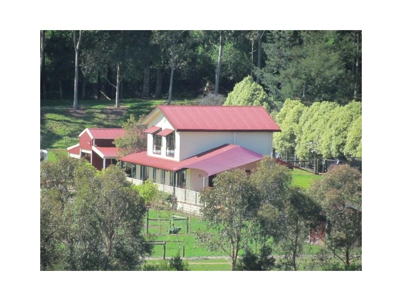 9 Myers Road, Drouin VIC 3818