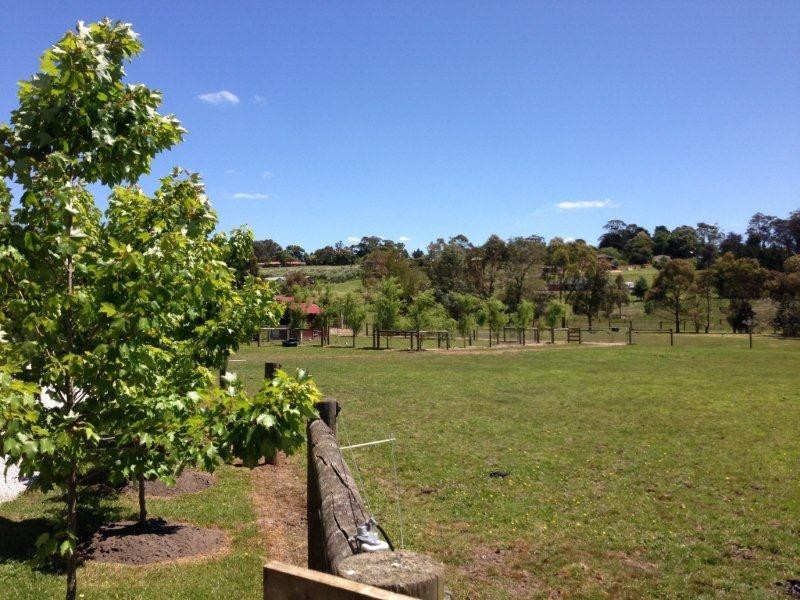 9 Myers Road, Drouin VIC 3818