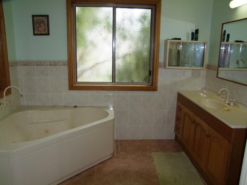 3 Cuthbertson Court, Mirboo North VIC 3871