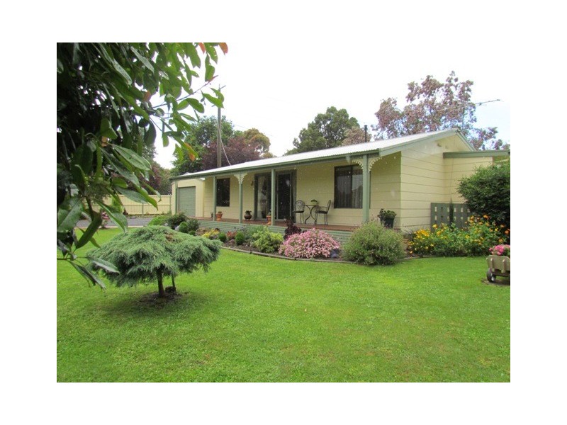 6 Pedder Street, Darnum VIC 3822