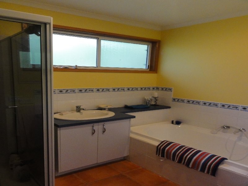 13 Acacia St, Sandy Point VIC 3959