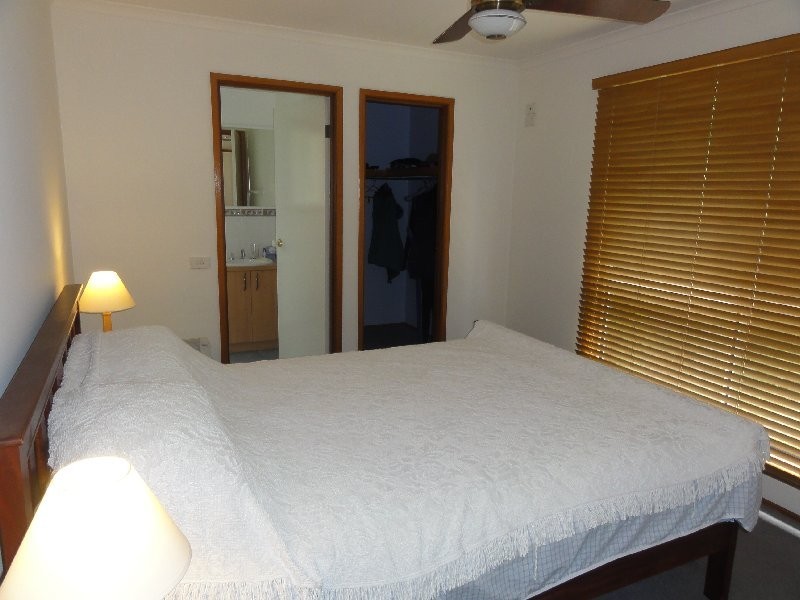 13 Acacia St, Sandy Point VIC 3959