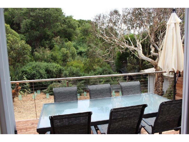 25 Acacia St, Sandy Point VIC 3959