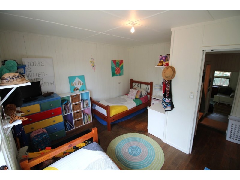 9 Ocean View Pde, Sandy Point VIC 3959