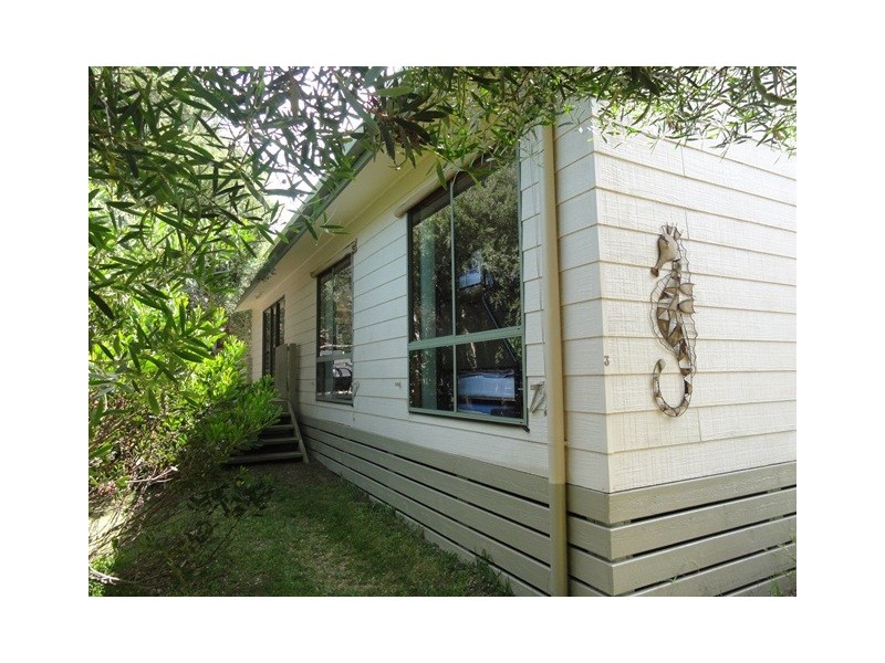 3 Harbour View, Sandy Point VIC 3959