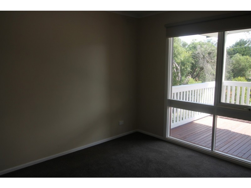 2 Box Avenue, Sandy Point VIC 3959