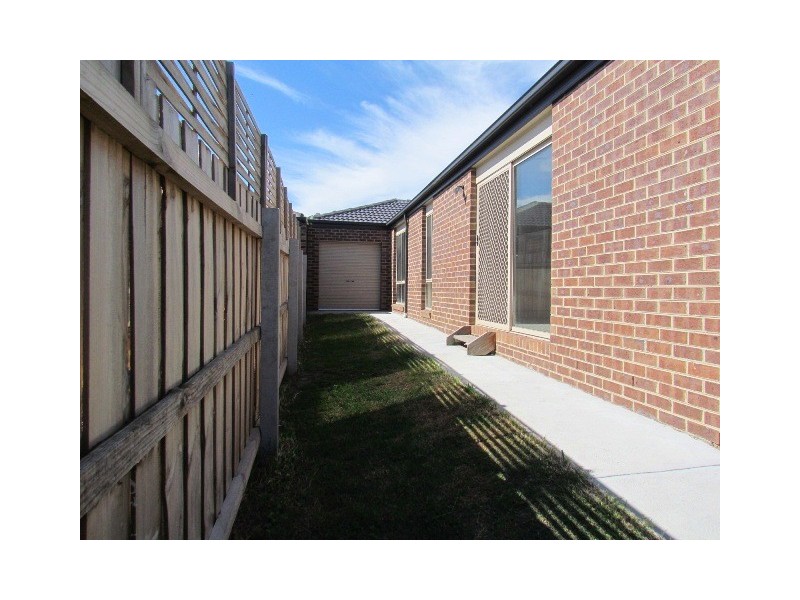 1/25 Fernlea Close, Trafalgar VIC 3824
