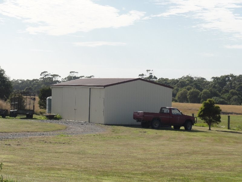 60 McKanes Rd, Welshpool VIC 3966