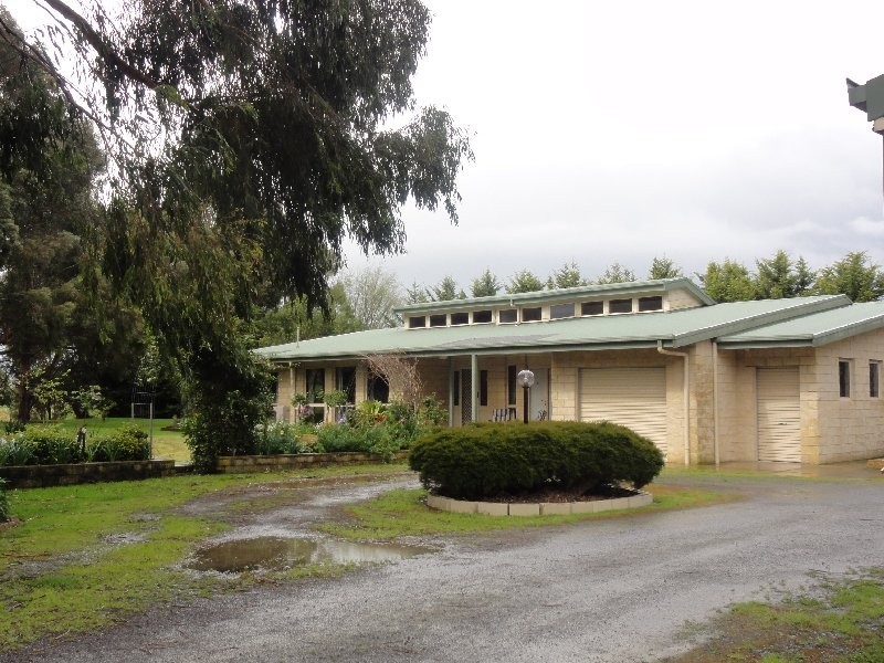 15 Gripp Rd, Toora VIC 3962