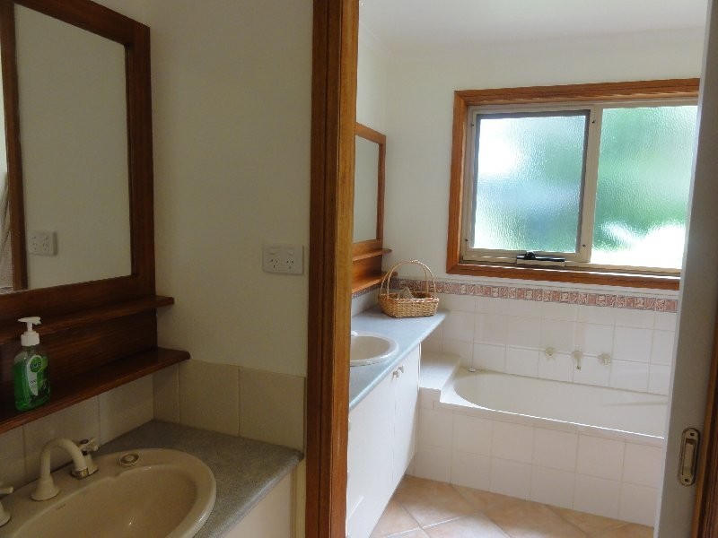 15 Gripp Rd, Toora VIC 3962