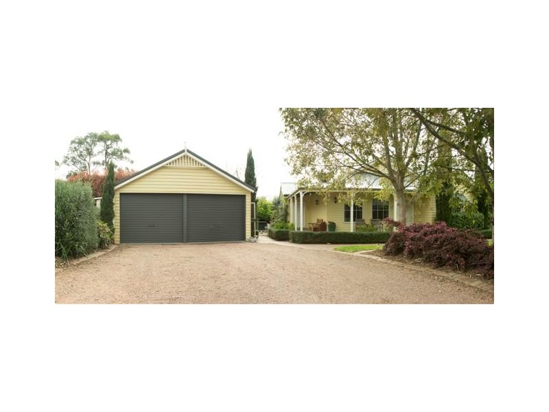 5 Marion Place, Drouin VIC 3818