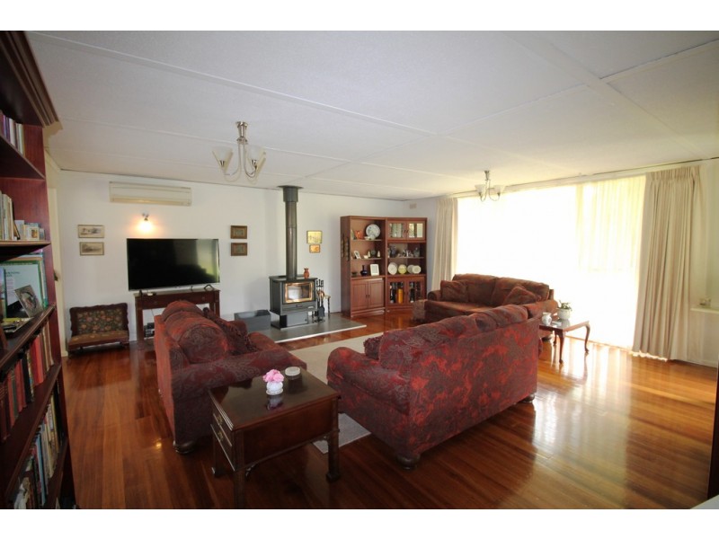 11 Pioneer St, Foster VIC 3960