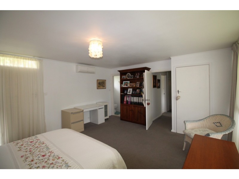 11 Pioneer St, Foster VIC 3960