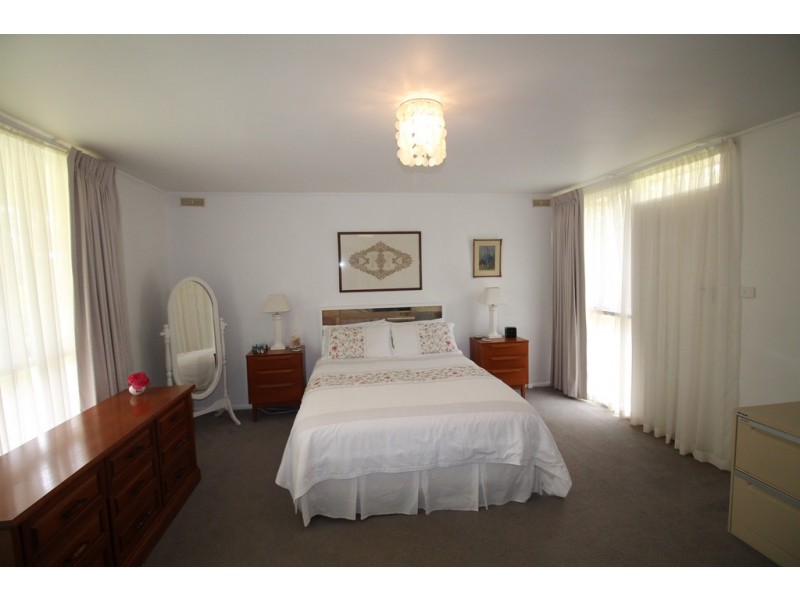 11 Pioneer St, Foster VIC 3960