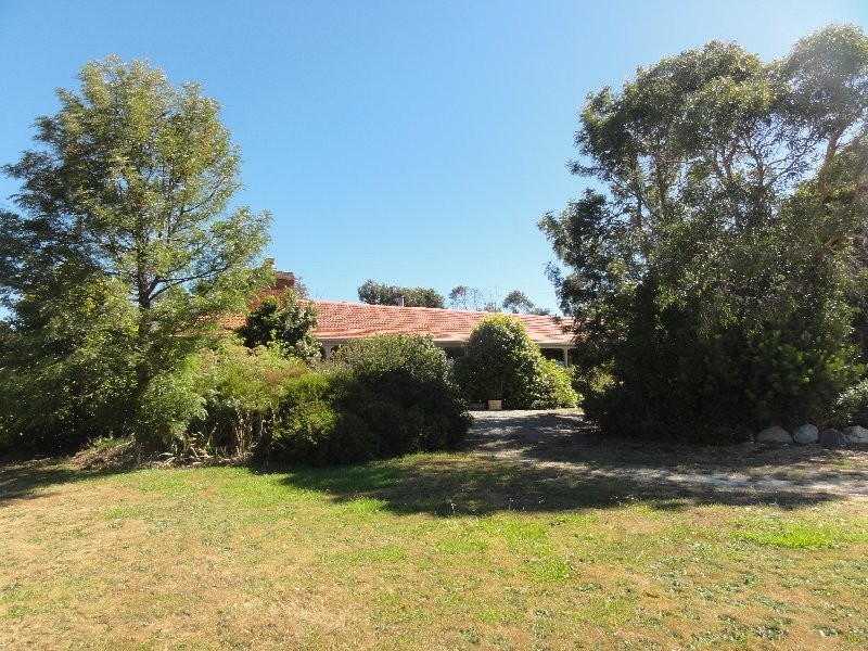 35 Foster Promontory Rd, Foster VIC 3960