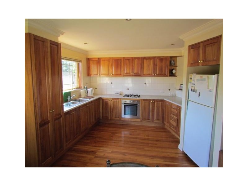 2, 7 Edgerton Street, Warragul VIC 3820