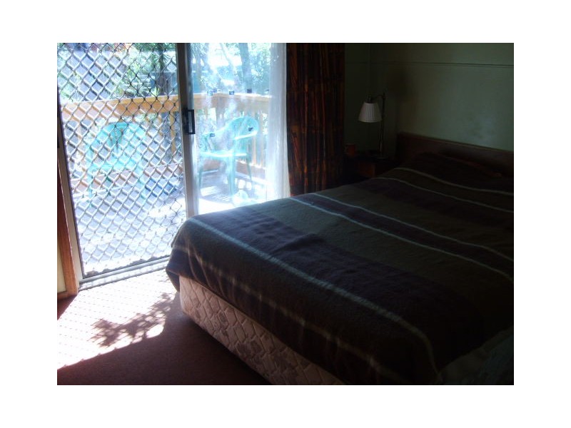 2 Caringal St, Waratah Bay VIC 3959