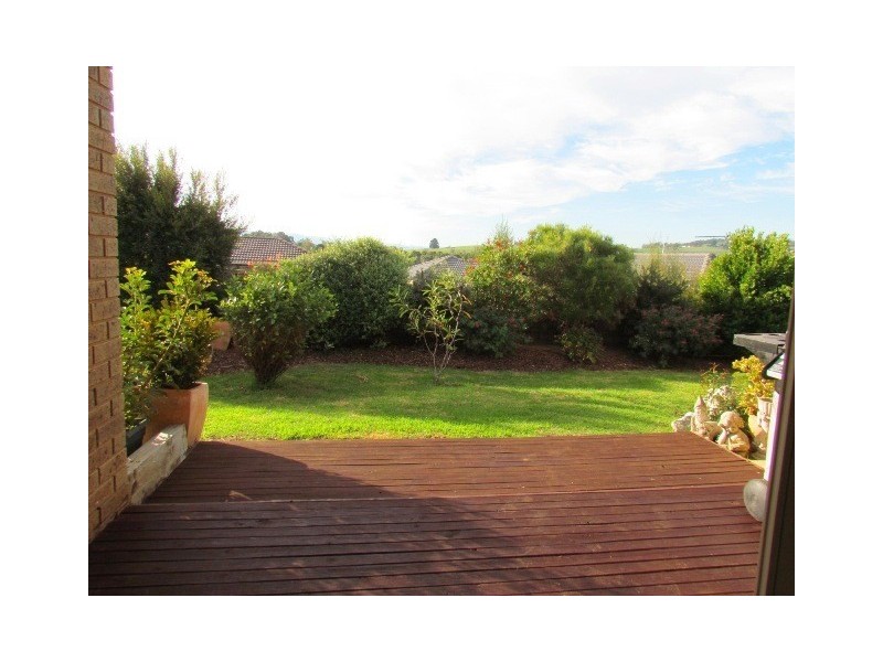 69 Walker Drive, Drouin VIC 3818