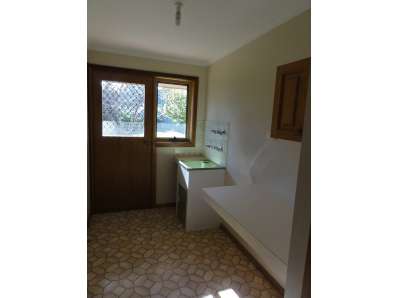 15 McDonald St, Foster VIC 3960