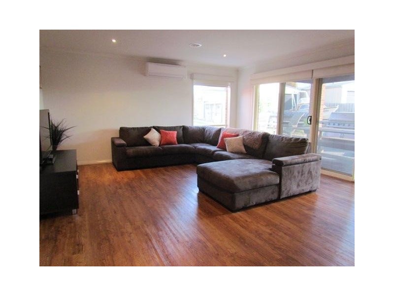 17 Hardy Drive, Trafalgar VIC 3824