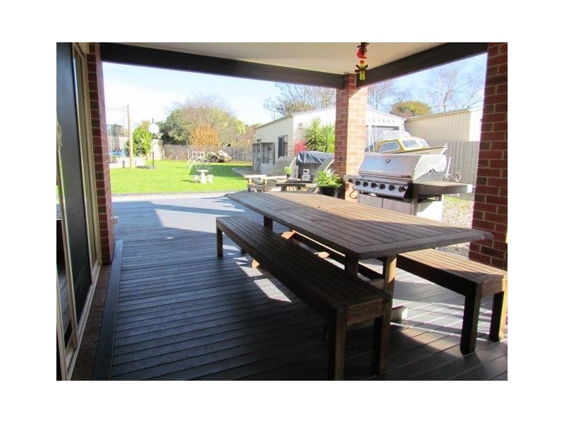 17 Hardy Drive, Trafalgar VIC 3824
