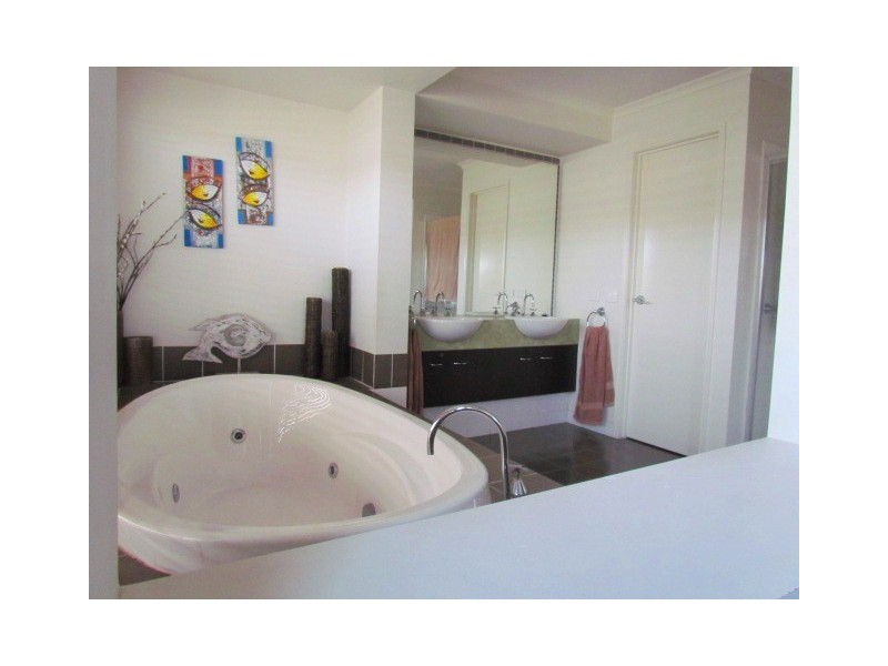 17 Hardy Drive, Trafalgar VIC 3824