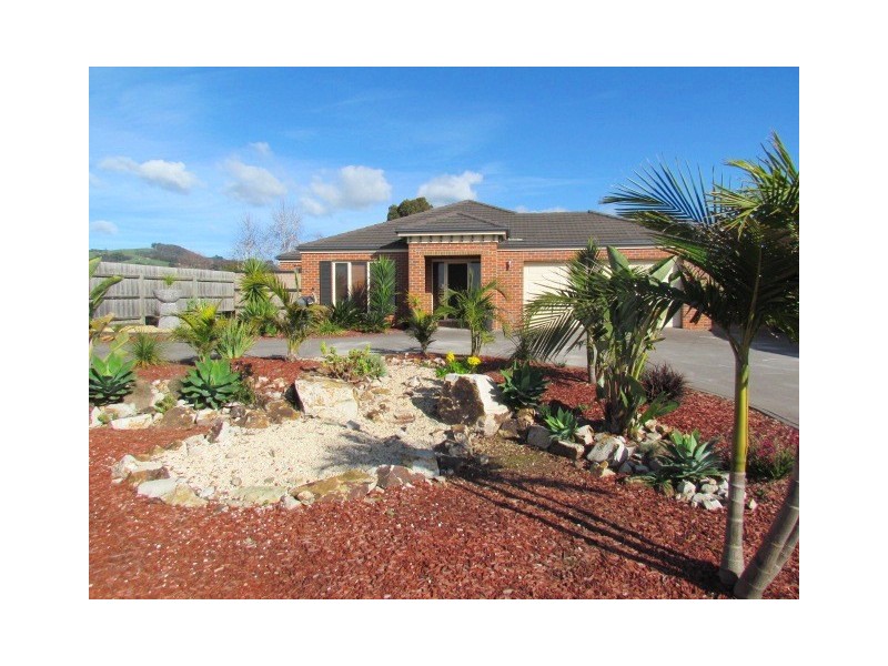 17 Hardy Drive, Trafalgar VIC 3824