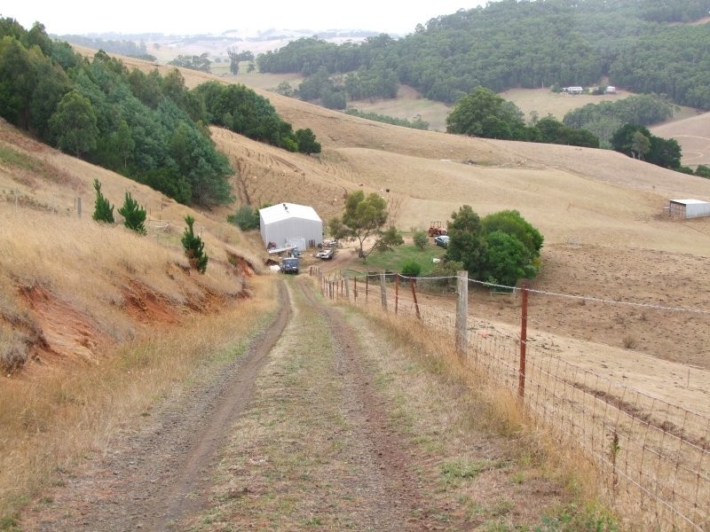 160 Old Yarragon Road, Allambee South VIC 3871