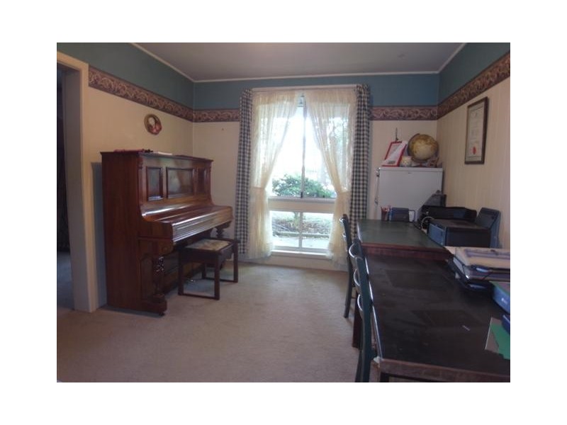 Drouin South VIC 3818