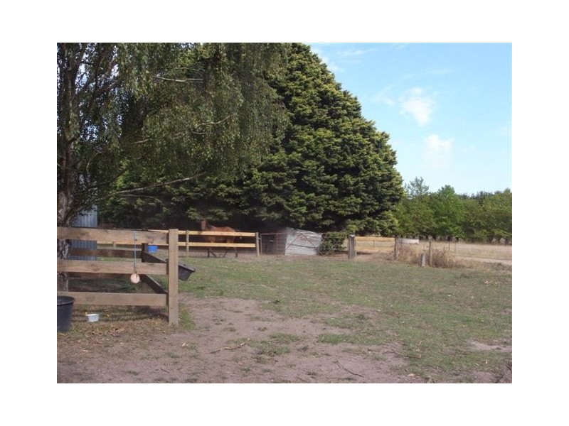 Drouin South VIC 3818